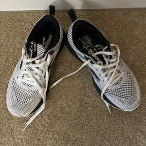 Brooks revel 5 Energize neutral